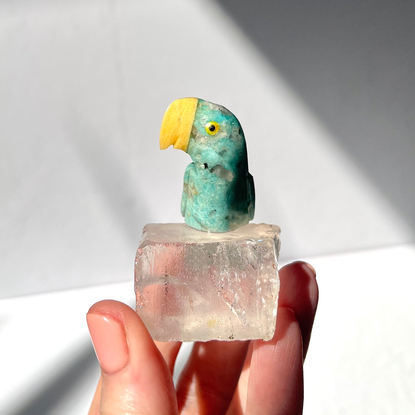 Crystal Parrot Carving / #27