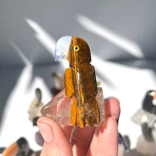 Crystal Parrot Carving / #30