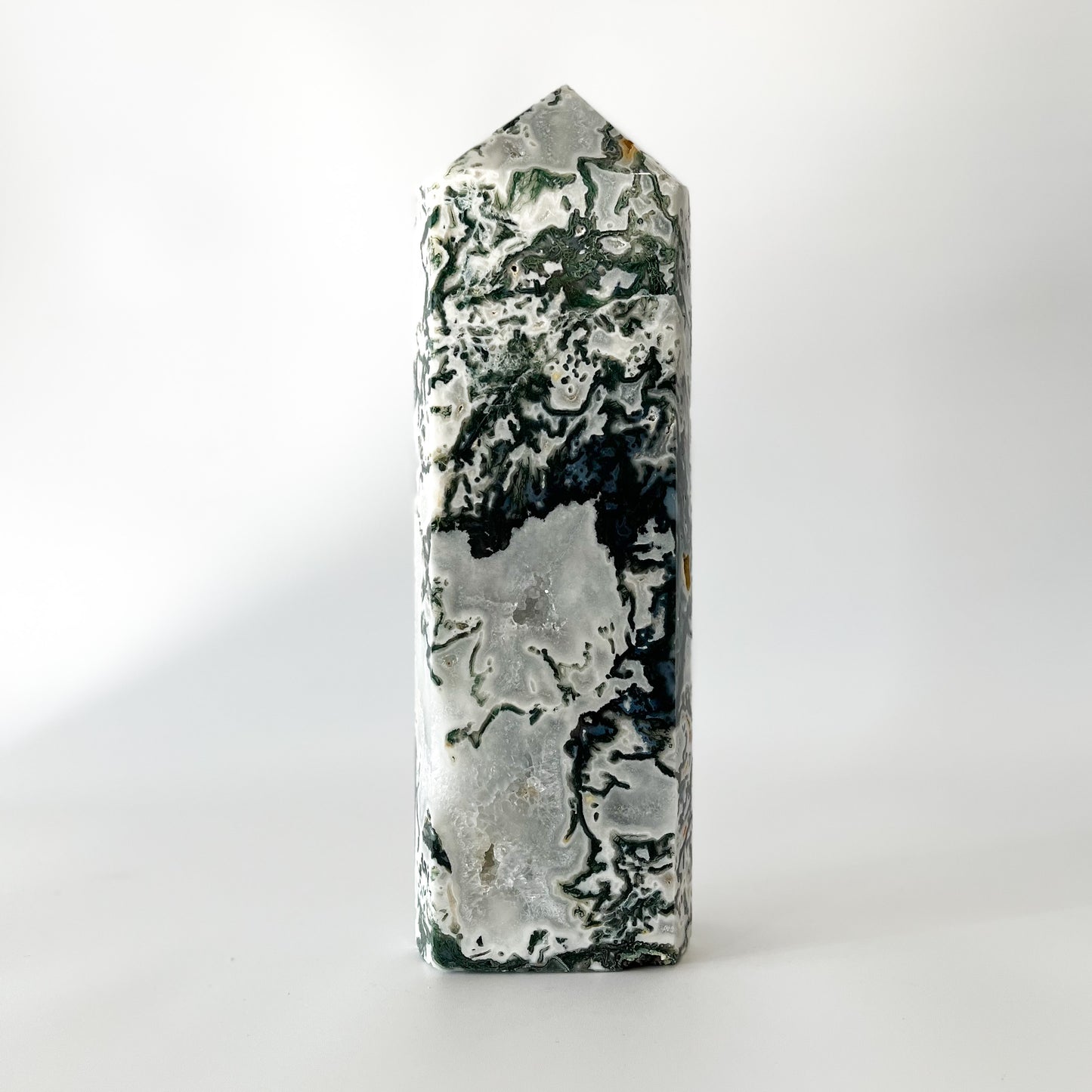 Moss Agate Tower / 2.061kg