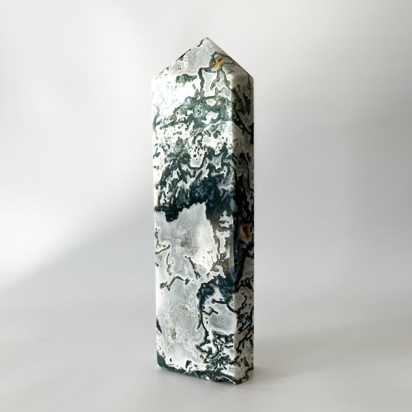 Moss Agate Tower / 2.061kg