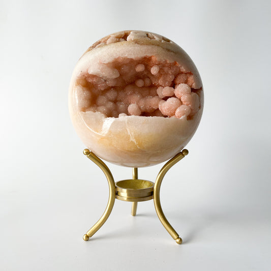 Pink Amethyst Sphere (gallery piece) / 2.150kg