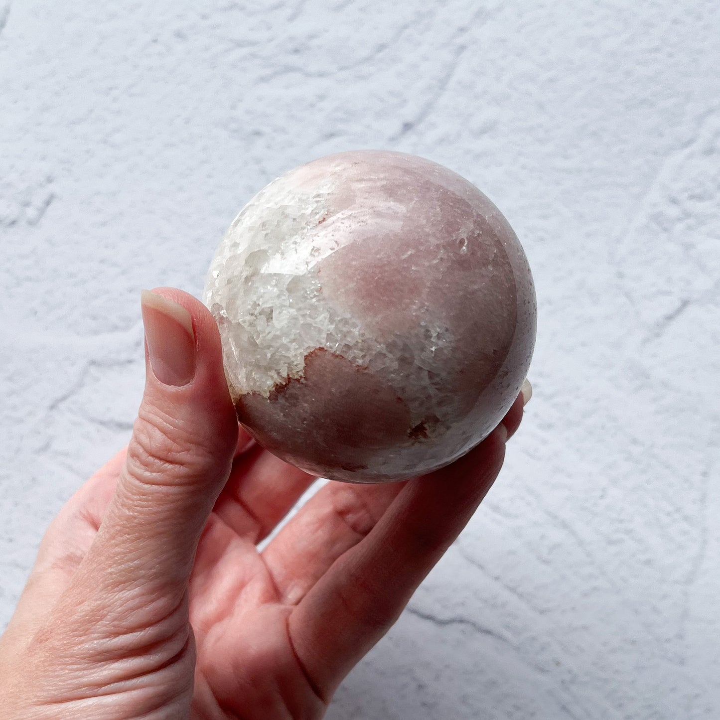 Pink amethyst Sphere (extra grade) / 276g